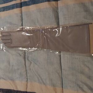NWOT Dress Gloves (Balls,wedding, prom etc)